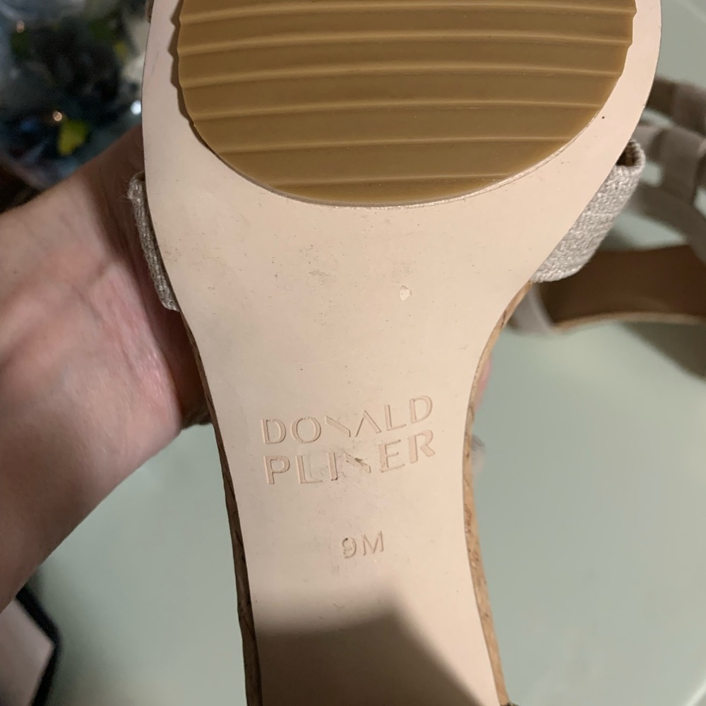 Donald J. Pliner Beige and Cork Sandals NWOT - Picture 5 of 9